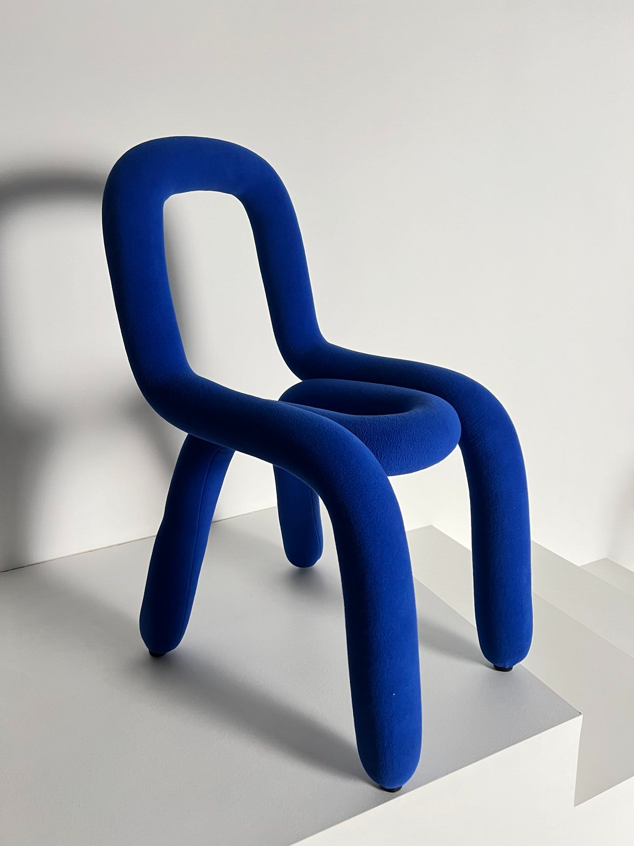 Bold Chair. 8Ellement