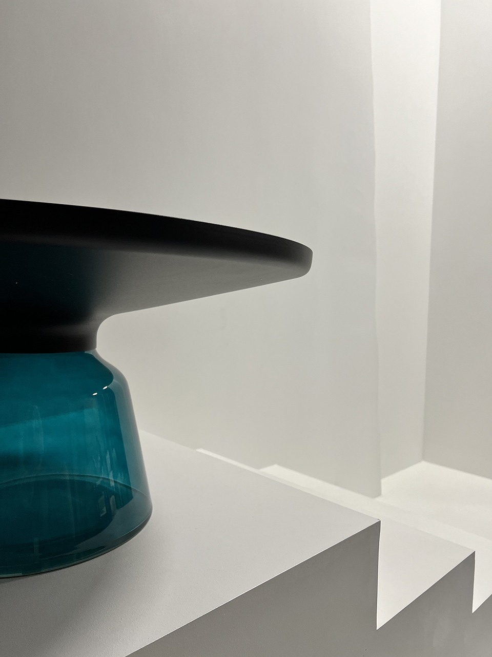 BELL coffee table. 8Ellement